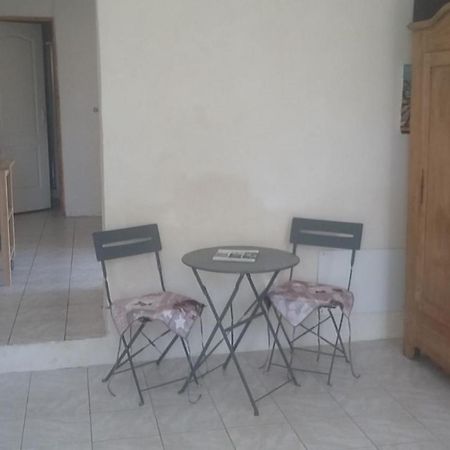 Appartement Dans Hameau Provencal Allauch Exterior foto